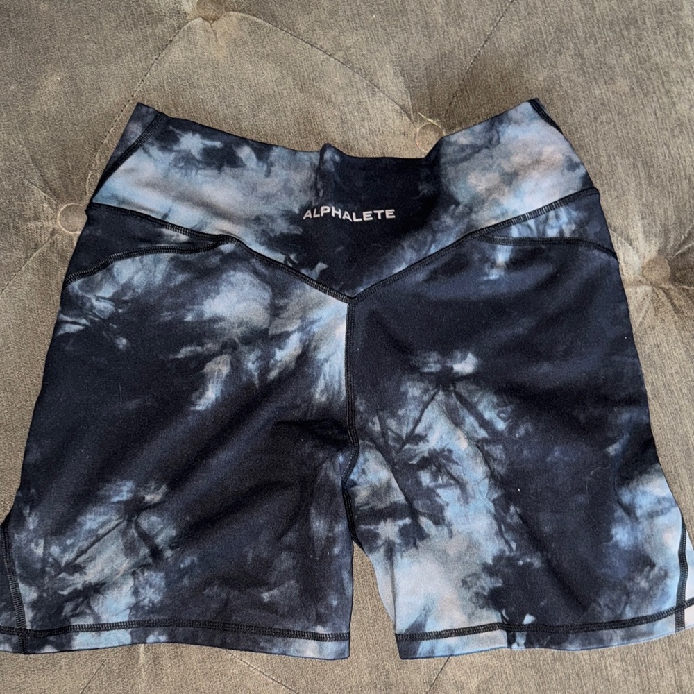 Alphalete Black and Gray Tie-Dye Shorts